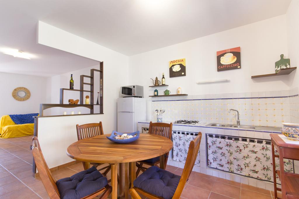 Stagnone Holiday Apartment 비르지 베키 외부 사진